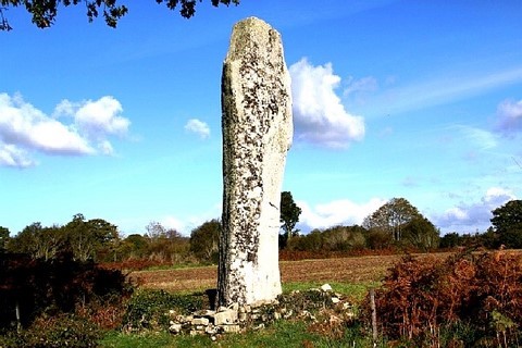 Menhir de St Jean SCAËR Menhir de St Jean SCAËR